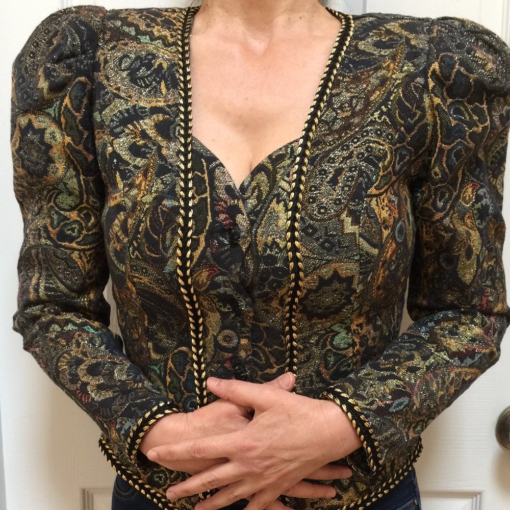 Vintage 1980s Dynasty-style suit with puffy shoulders